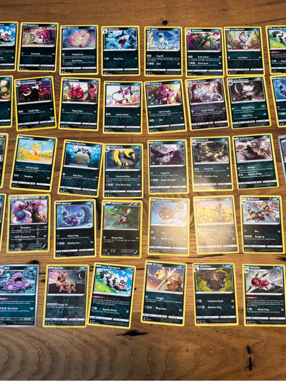 Pokemon Dark Type Trading Card Set